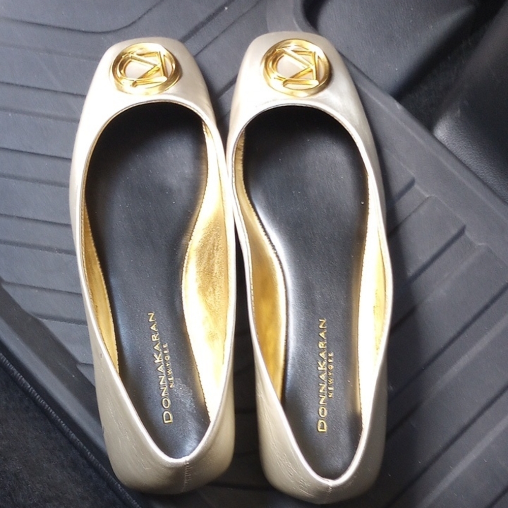 Gorgeous Donna Karan Gold Flats